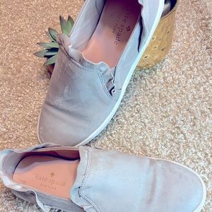 Kate spade gray ruffled shoes